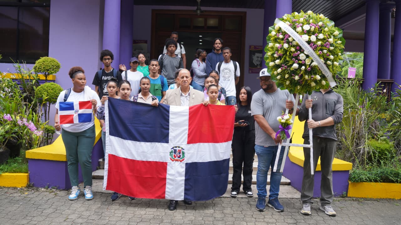 A 62 años del golpe de Estado a Juan Bosch: PLD advierte sobre nuevas amenazas a la democracia - Noticias de hoy en República Dominicana | De Último Minuto