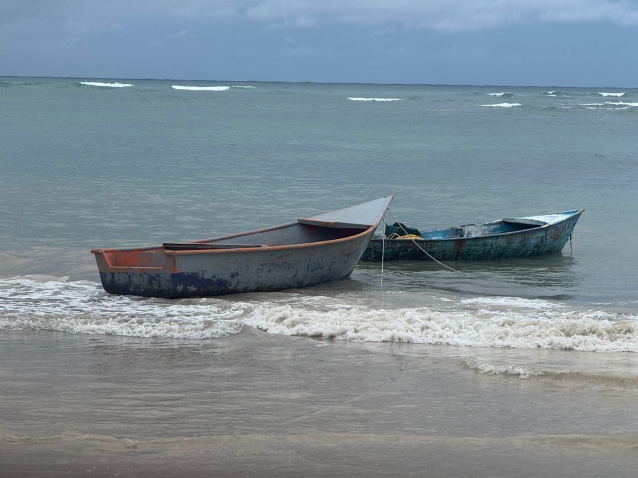 Roban motor fuera de borda de lancha de la Armada Dominicana en Las Galeras - Noticias de hoy en República Dominicana | De Último Minuto
