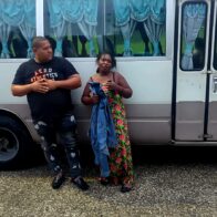 Conductor de autobús fue apresado en San Juan por llevar indocumentada haitiana