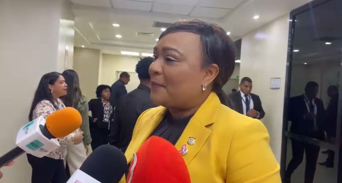 Alofoke convocado por el Senado para opinar sobre Ley de Libertad de Expresión