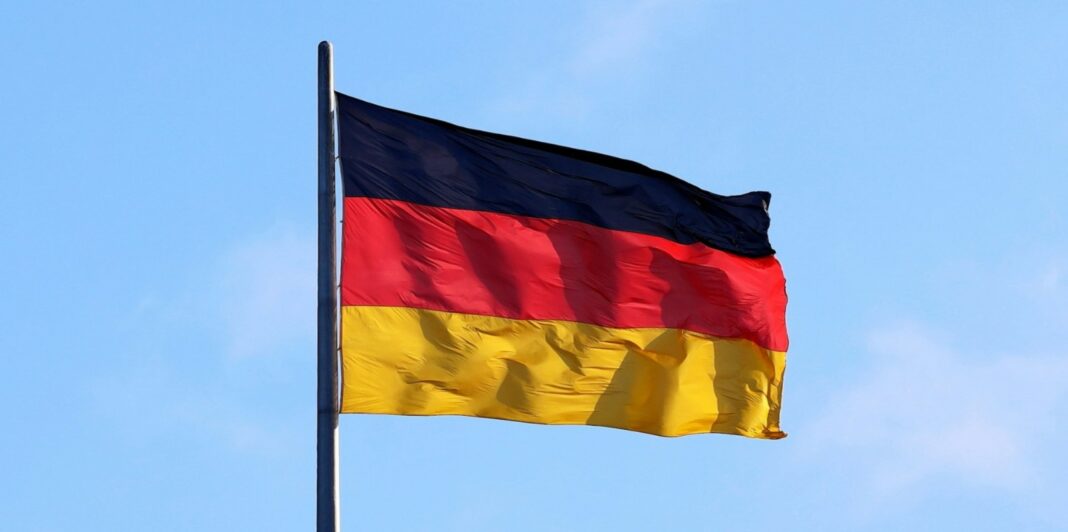 Cuatro años y nueve meses de prisión para exempleado de político ultraderechista alemán