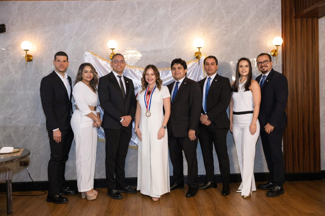 Sociedad Dominicana de Cirugía Vascular y Endovascular anuncia su nueva directiva 2025–2027, presidida por la Dra. Elsa Rollán