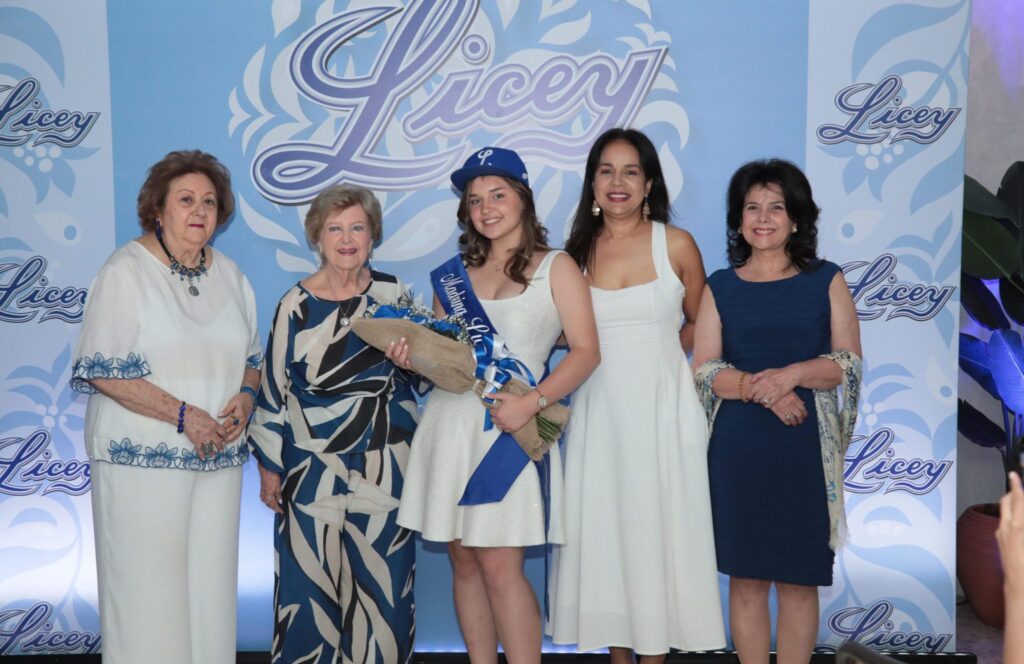 Licey presenta a su madrina para la temporada 2025-26 | 4 | Licey presenta a su madrina para la temporada 2025-26 - Noticias de hoy en República Dominicana | De Último Minuto