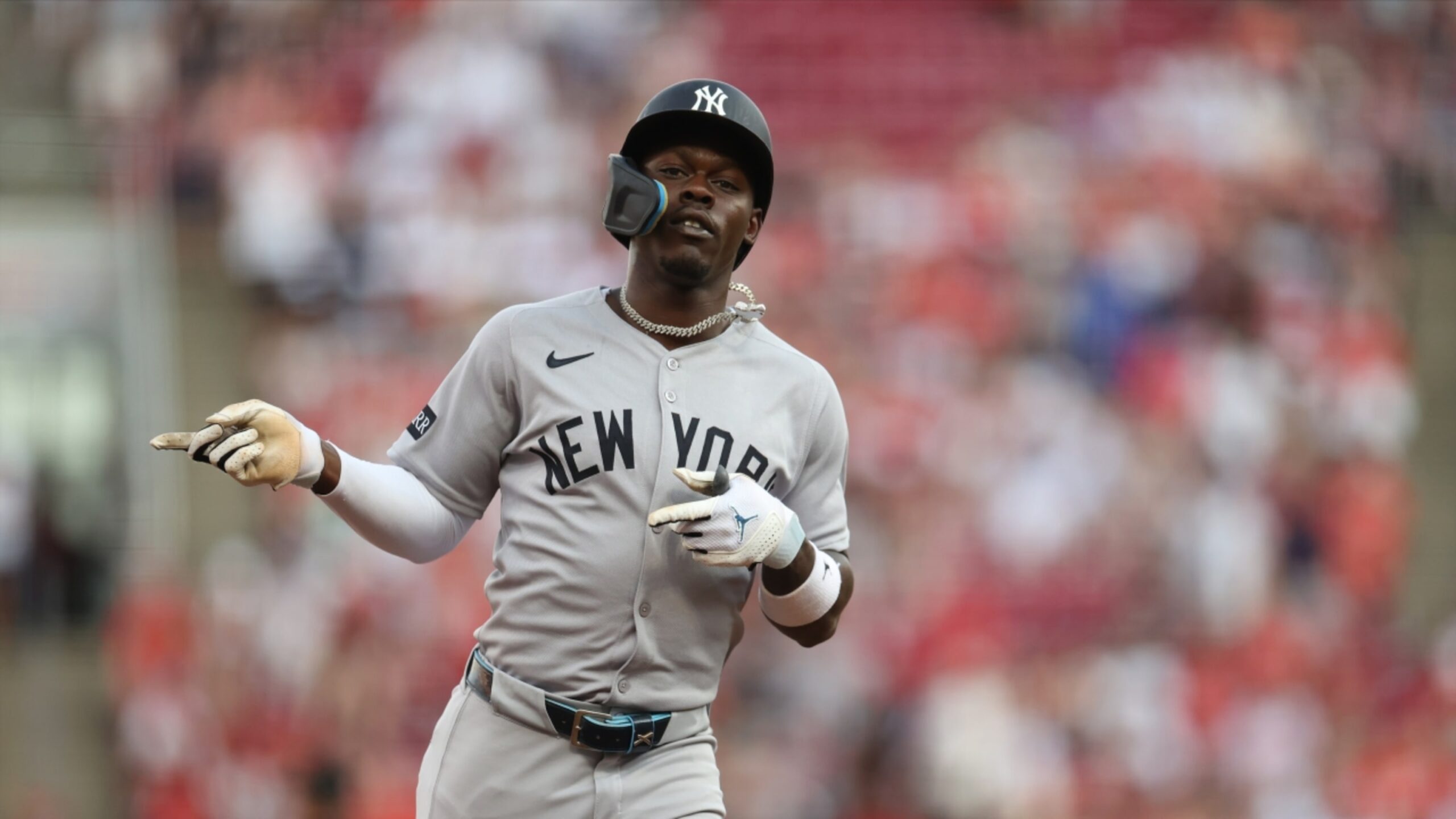 Jazz Chisholm Jr. se une al exclusivo club 30-30 de los Yankees - Noticias de hoy en República Dominicana | De Último Minuto