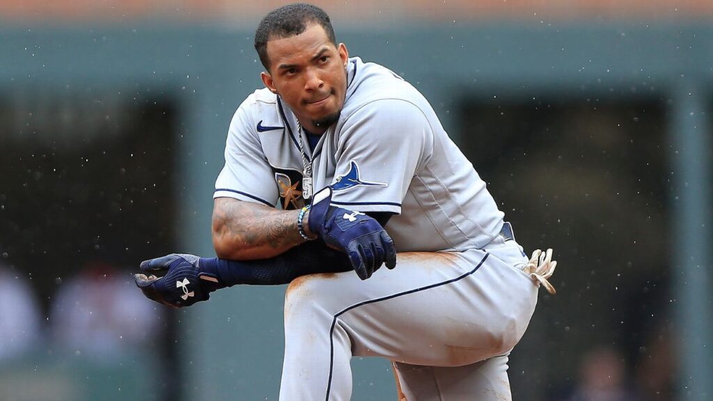 Doctora Hichez analiza caso Wander Franco: "puede estar pasando por un brote psicótico" | 2 | Policía aclara que acudió en auxilio de Wander Franco por situación de salud mental