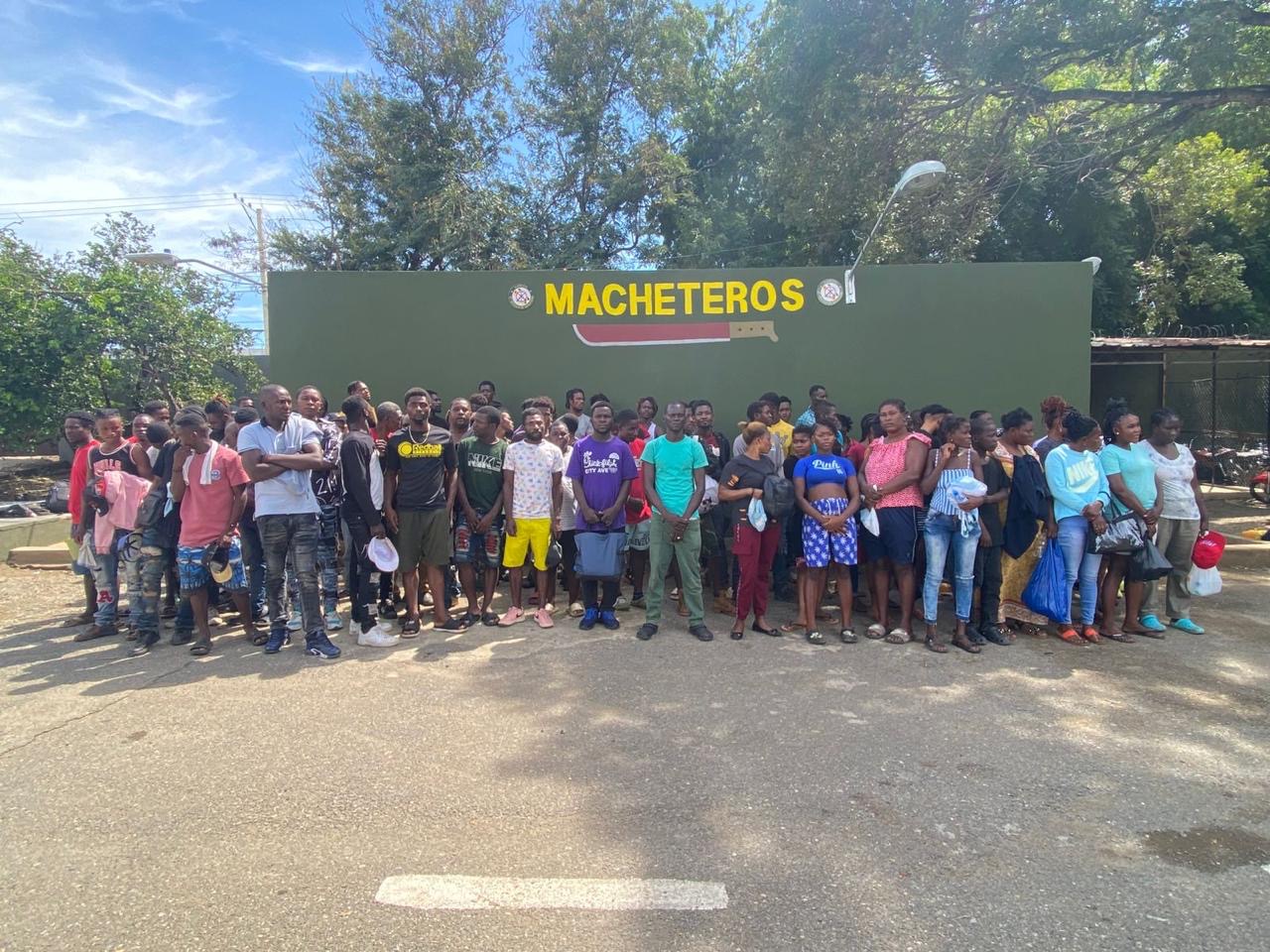 Ejercitó detiene a 82 nacionales haitianos en operativos - Noticias de hoy en República Dominicana | De Último Minuto