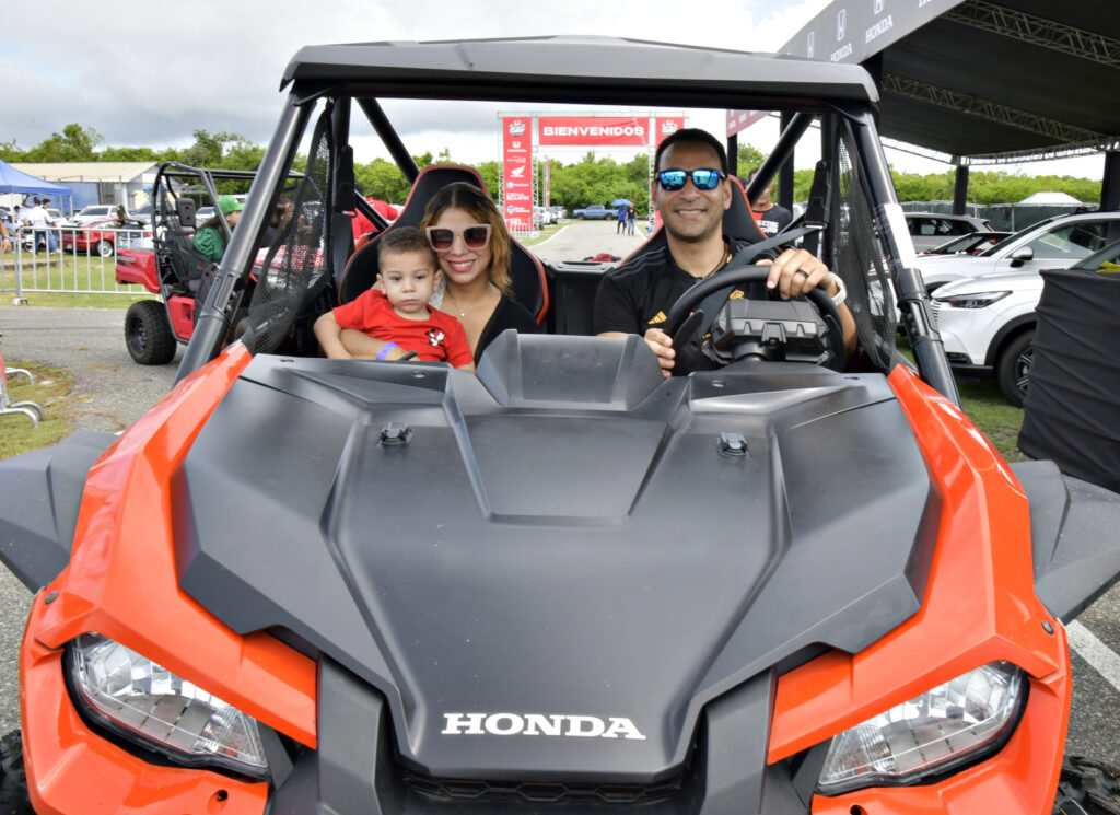 Honda Day 2025 reconoce a figuras destacadas del sector en el Autódromo de las Américas | 3 | Honda Day 2025 reconoce a figuras destacadas del sector en el Autódromo de las Américas - Noticias de hoy en República Dominicana | De Último Minuto