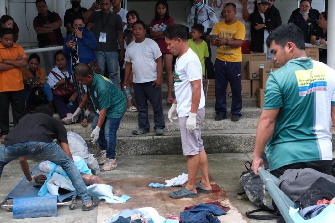 Elevan a 60 los muertos en el centro de Filipinas tras terremoto de magnitud 6,9