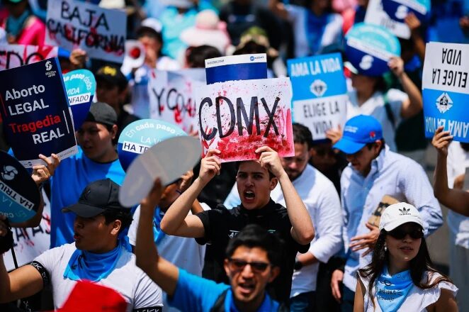 Miles marchan en ciudades de México para pedir por los derechos de la mujer y la vida | 4 | Miles marchan en ciudades de México para pedir por los derechos de la mujer y la vida