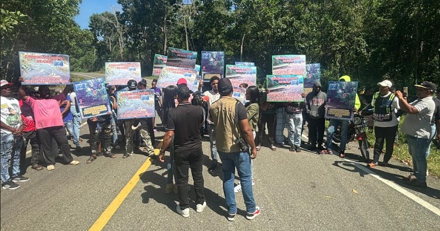 Comunitarios de La Cuaba denuncian contaminación de los ríos Matua e Higüero por operaciones de campo de golf