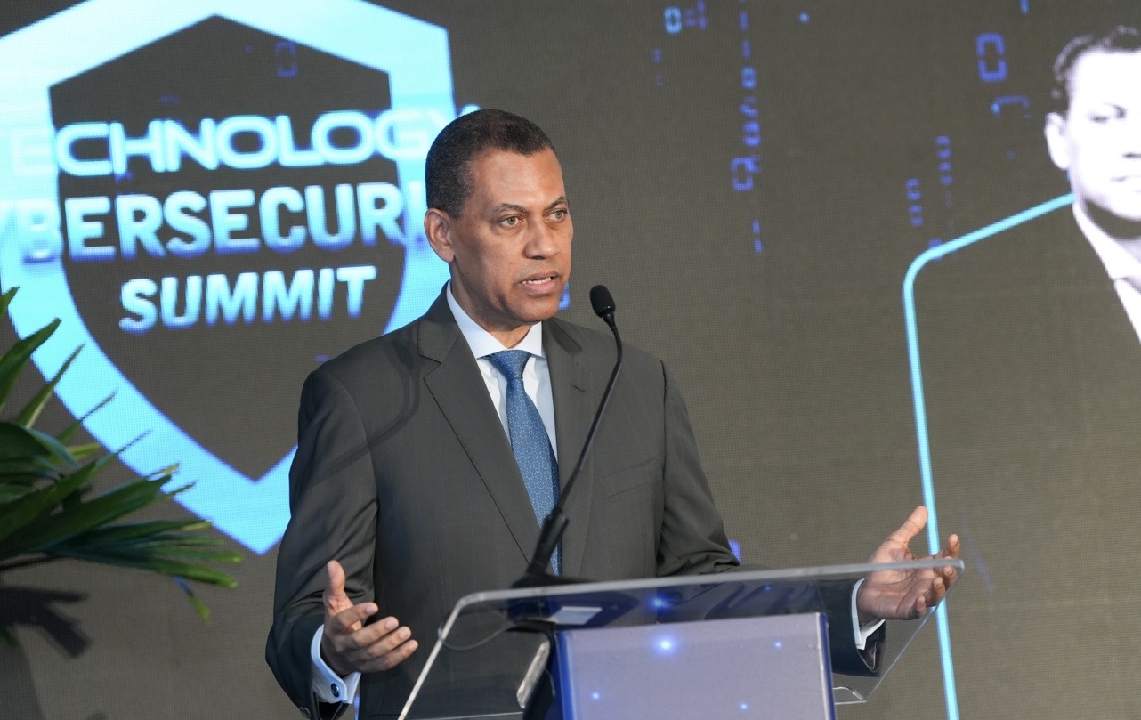 INDOTEL impulsa formación en ciberseguridad tras mil millones de intentos de ciberataques en RD
