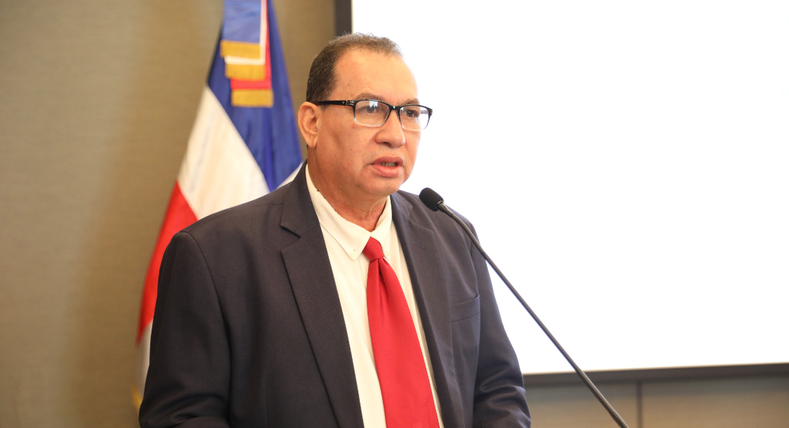 MESCyT lanza manual para evaluar y acreditar escuelas de medicina bajo estándares internacionales - Noticias de hoy en República Dominicana | De Último Minuto