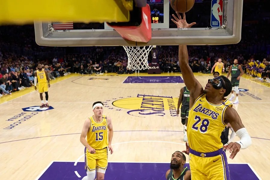 NBA aprueba venta histórica de Los Angeles Lakers a Mark Walter por 10,000 millones de dólares - Noticias de hoy en República Dominicana | De Último Minuto