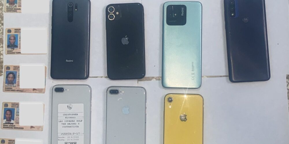 Policía detiene 7 personas por porte ilegal de armas, robo a mano armada y otros delitos