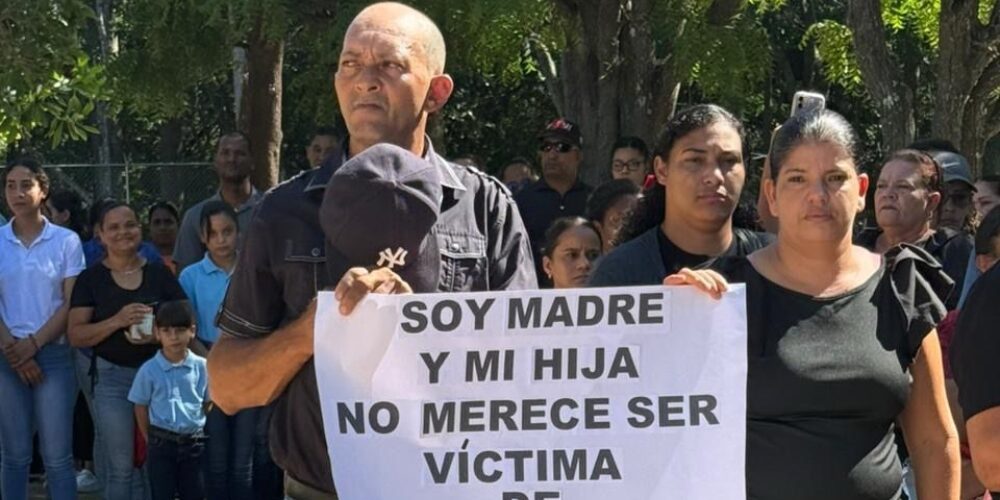 ADP y APMAE en Monción se movilizan en demanda de terminación de centros educativos