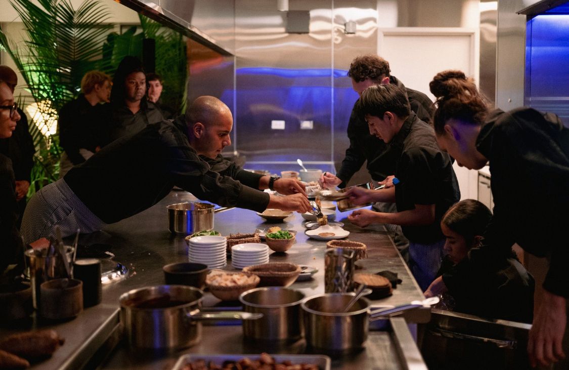 Arajet y Casarré se unen para promover gastronomía dominicana en NY Fashion Week - Noticias de hoy en República Dominicana | De Último Minuto