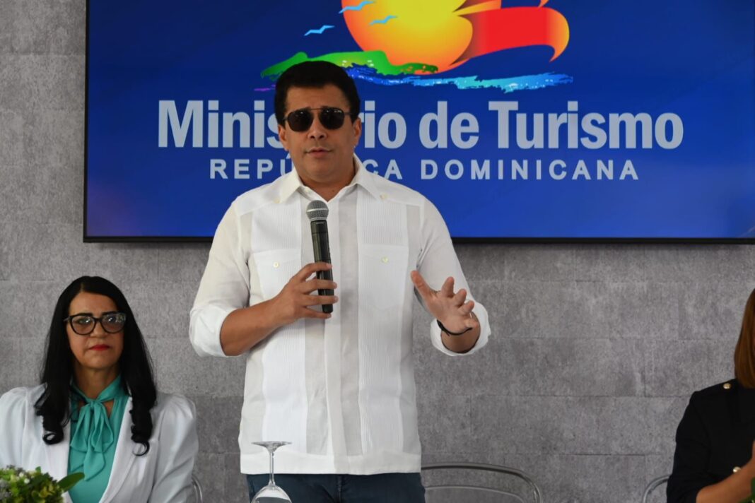 Collado: “La oposición ha mostrado respeto y no ha politizado el turismo”