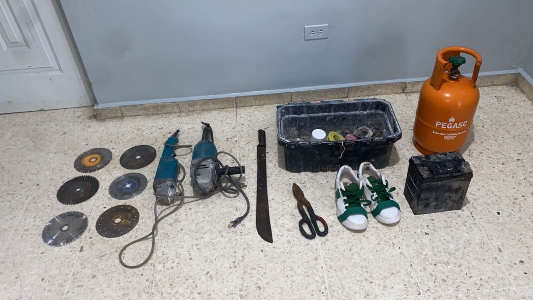 Policía ocupa drogas, recupera artículos robados y detiene varios vinculados a hechos delictivos en Villa Mella, SDN