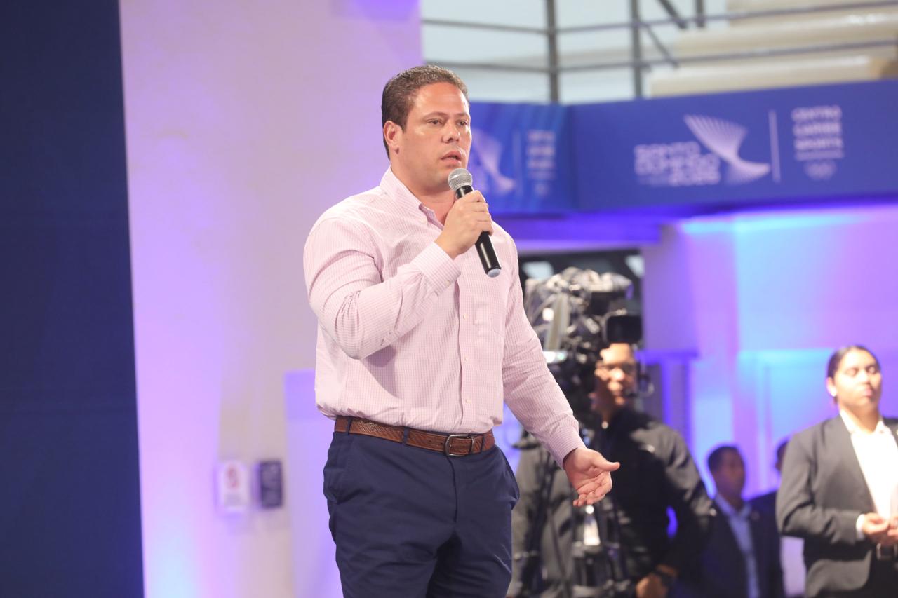 Ministro Bonilla dice cierres de tiendas buscan preservar vidas y cumplir la ley - Noticias de hoy en República Dominicana | De Último Minuto