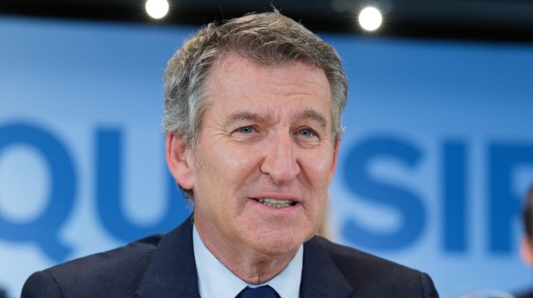 Líder conservador pide endurecer medidas para que migrantes tengan nacionalidad española