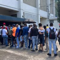 Se registran filas en el Quisqueya por boletas para el duelo Licey–Escogido de esta noche