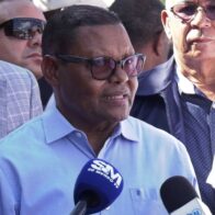 Choferes protestan por eliminación del subsidio a combustibles; amenazan subirán pasaje a 90 pesos