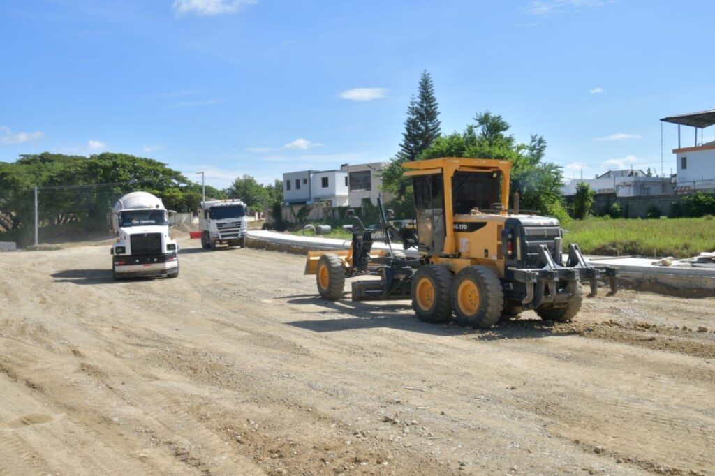 Gobierno acelera avances en la construcción de las circunvalaciones de Navarrete y Moca | 2 | Gobierno acelera avances en la construcción de las circunvalaciones de Navarrete y Moca