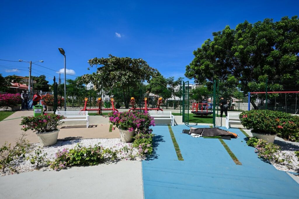 Alcalde de Santiago entrega remozado Parque Jardines del Yaque con inversión superior a RD$11 millones | 4 | Alcalde de Santiago entrega remozado Parque Jardines del Yaque con inversión superior a RD$11 millones