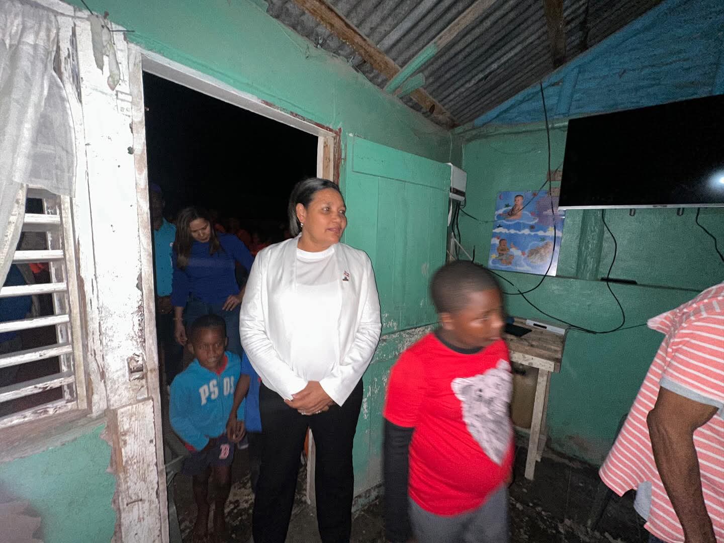 Gobernadora de Azua supervisa planes de contingencia ante posibles emergencias - Noticias de hoy en República Dominicana | De Último Minuto