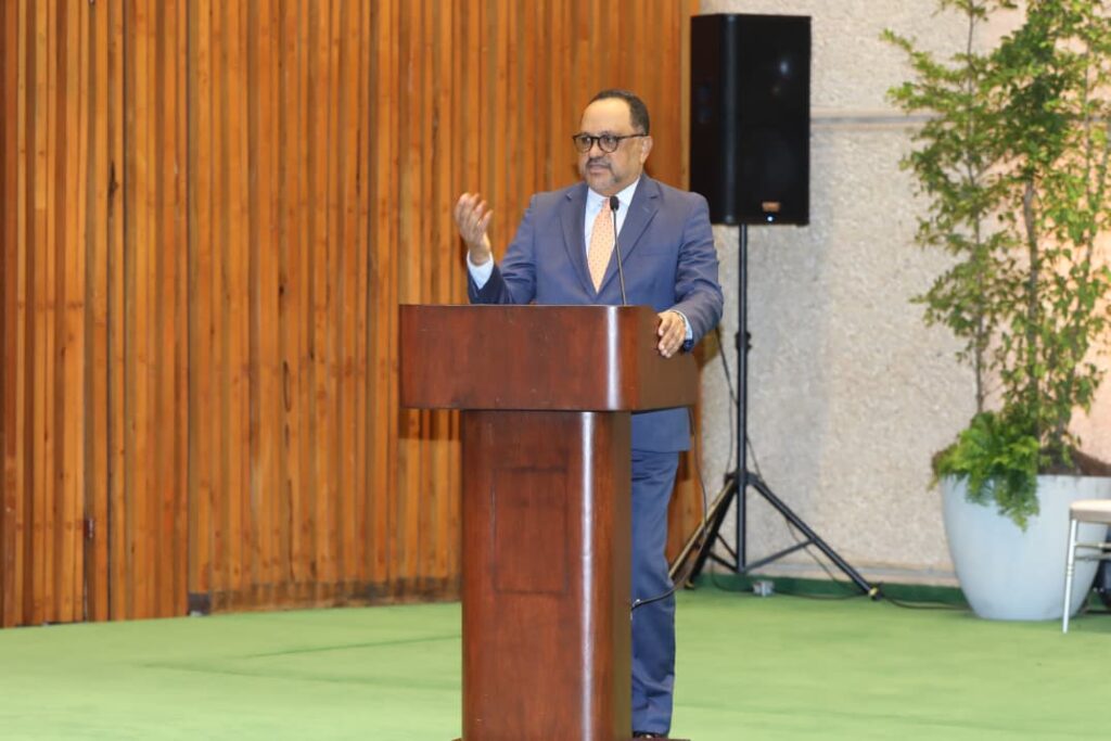 Abinader resalta valor democrático de la reforma constitucional que limita la reelección | 2 | Abinader resalta valor democrático de la reforma constitucional que limita la reelección - Noticias de hoy en República Dominicana | De Último Minuto