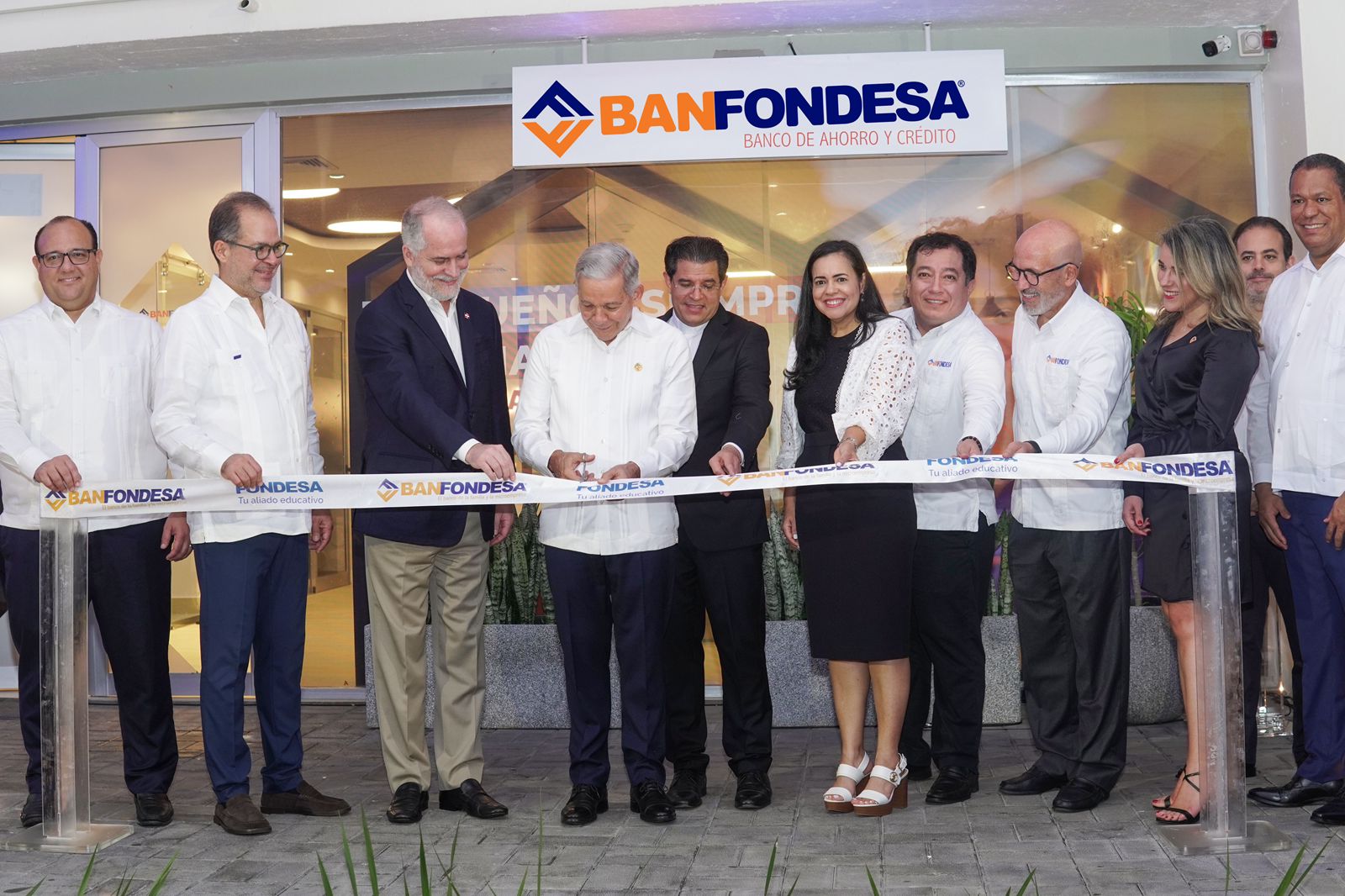 Banfondesa y Fondesa.