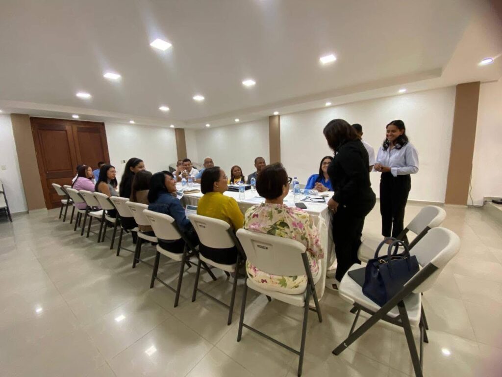 Realizan evaluación de postulantes al Premio Nacional de la Juventud 2026 en Bonao | 3 | Realizan evaluación de postulantes al Premio Nacional de la Juventud 2026 en Bonao - Noticias de hoy en República Dominicana | De Último Minuto