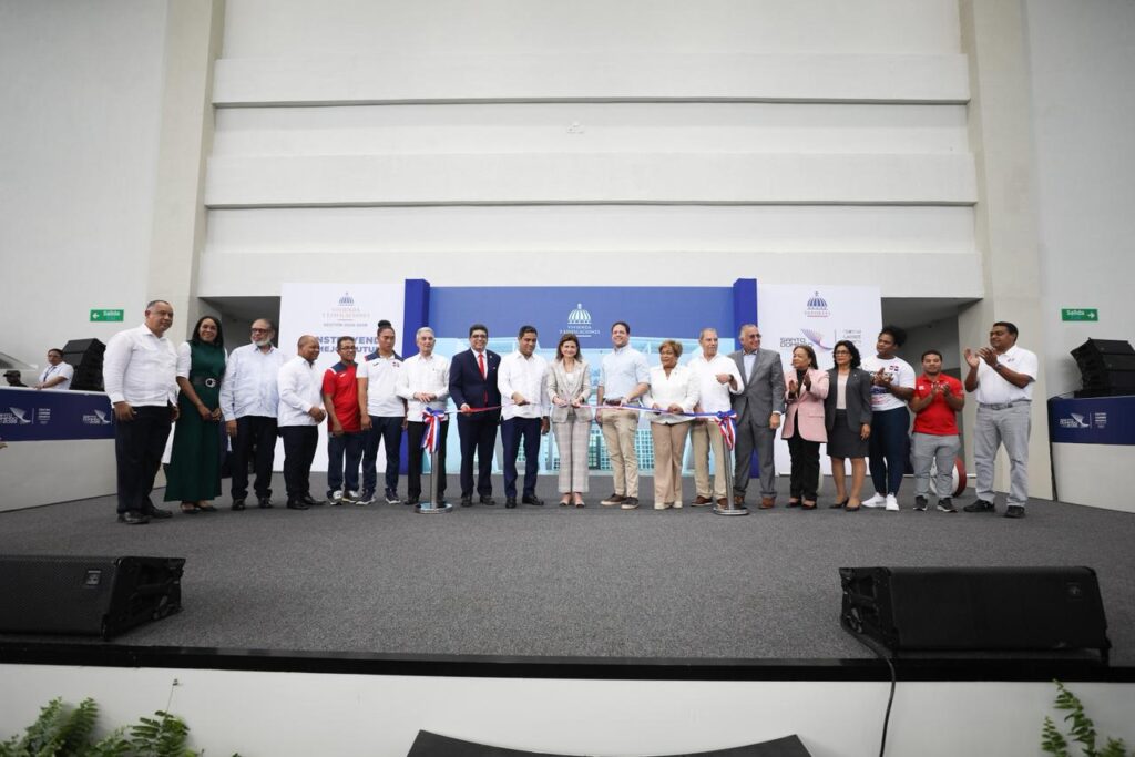 Raquel Peña y ministro Bonilla entregan Pabellón de Halterofilia Dr. José Joaquín Puello en el Parque del Este | 2 | Raquel Peña y ministro Bonilla entregan Pabellón de Halterofilia Dr. José Joaquín Puello en el Parque del Este - Noticias de hoy en República Dominicana | De Último Minuto