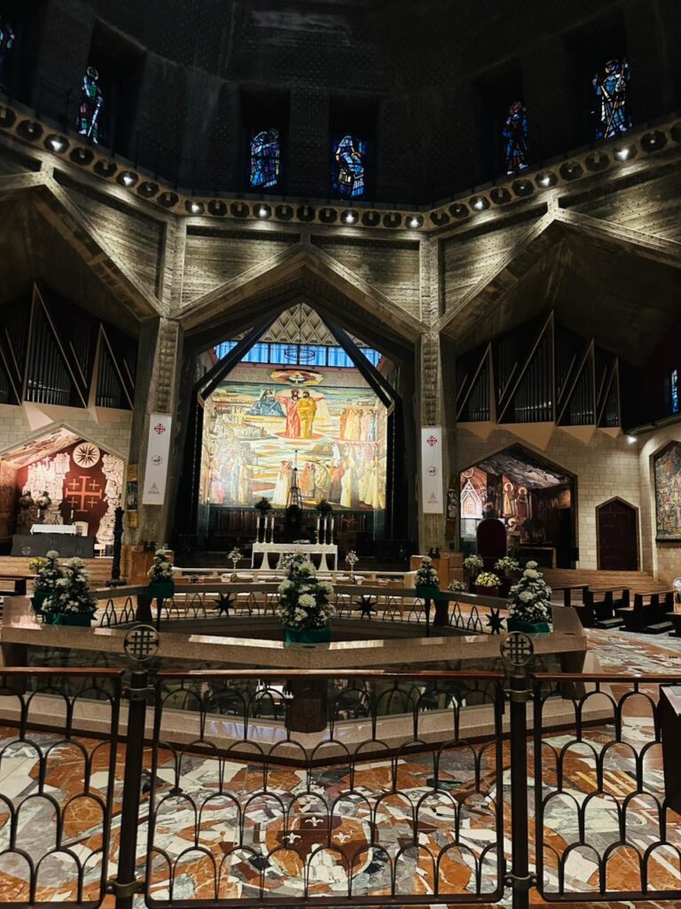 Visita a la Iglesia de la Anunciación en Nazaret: Un viaje espiritual y cultural | 6 | Visita a la Iglesia de la Anunciación en Nazaret: Un viaje espiritual y cultural