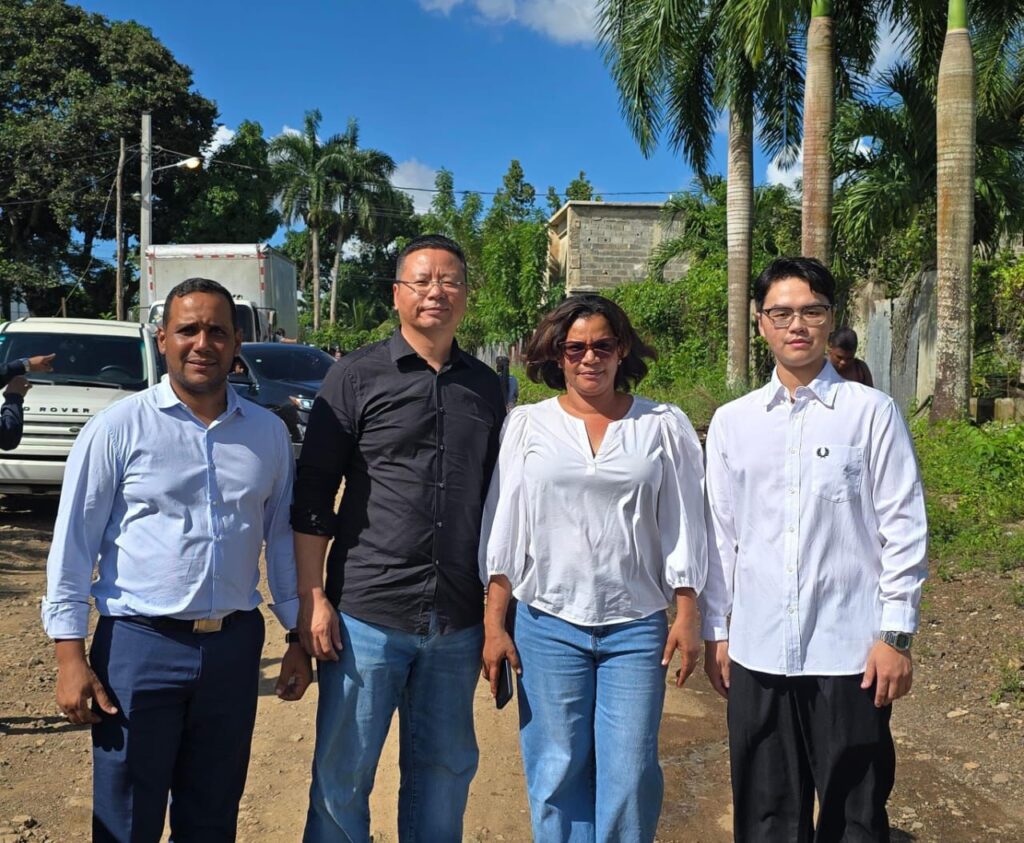 Gobernación de Monte Plata recibe donación de 1,000 raciones alimenticias de la Cámara de Comercio China | 3 | Gobernación de Monte Plata recibe donación de 1,000 raciones alimenticias de la Cámara de Comercio China