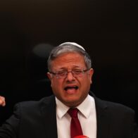 Hamás acusa a Ben Gvir de "continuar el crimen" por rezar en la Explanada de las Mezquitas