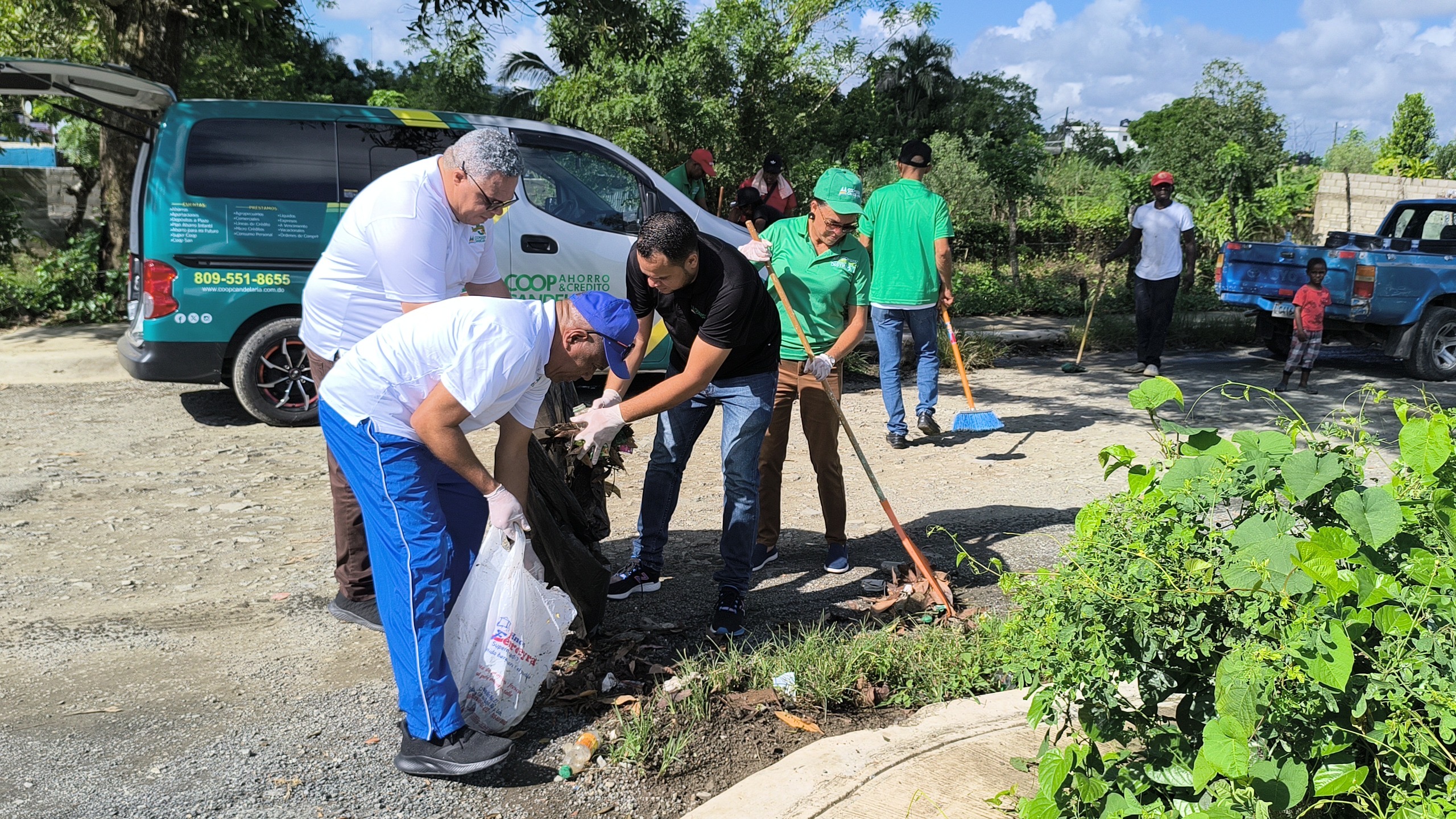 CoopCandelaria realiza jornada comunitaria en el sector El Brasalete de Sabana Grande de Boyá - Noticias de hoy en República Dominicana | De Último Minuto