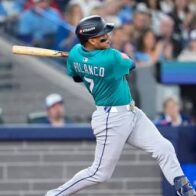 Polanco y Raleigh lideran a los Marineros en victoria sobre Azulejos en el Juego 1 de la SCL - Noticias de hoy en República Dominicana | De Último Minuto