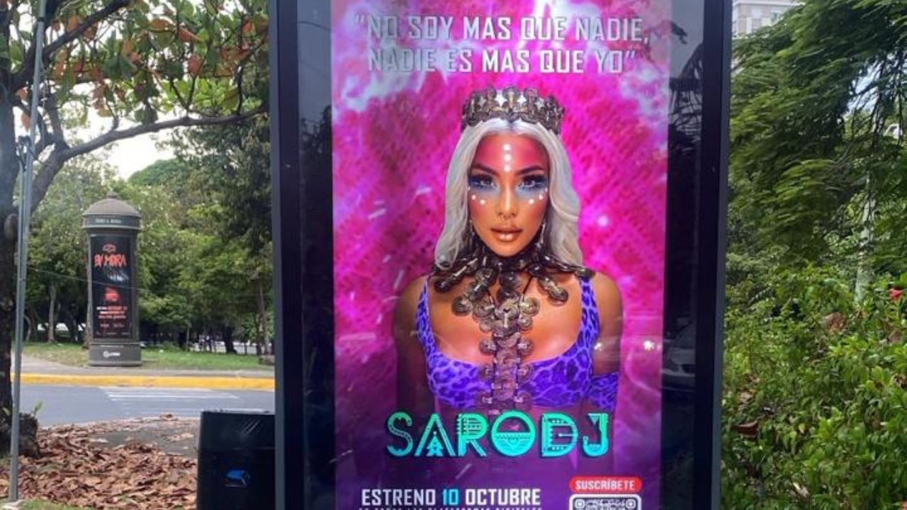 Sarodj se apodera de las calles de RD con un mensaje poderoso: “No soy más que nadie, nadie es más que yo”