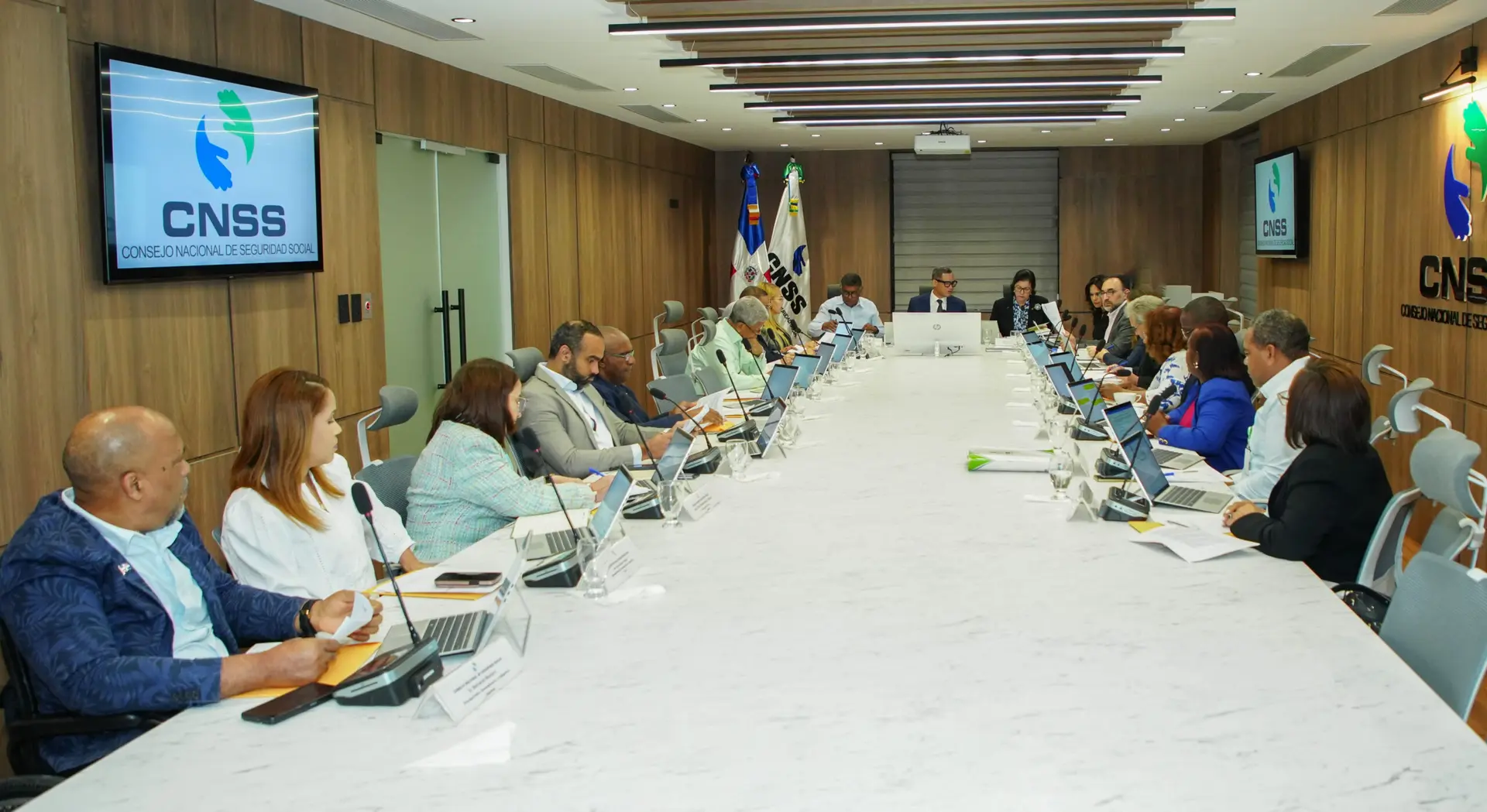 CNSS incluye cobertura gigantomastia, medicamentos para el tratamiento del VIH, hepatitis B y tuberculosis - Noticias de hoy en República Dominicana | De Último Minuto