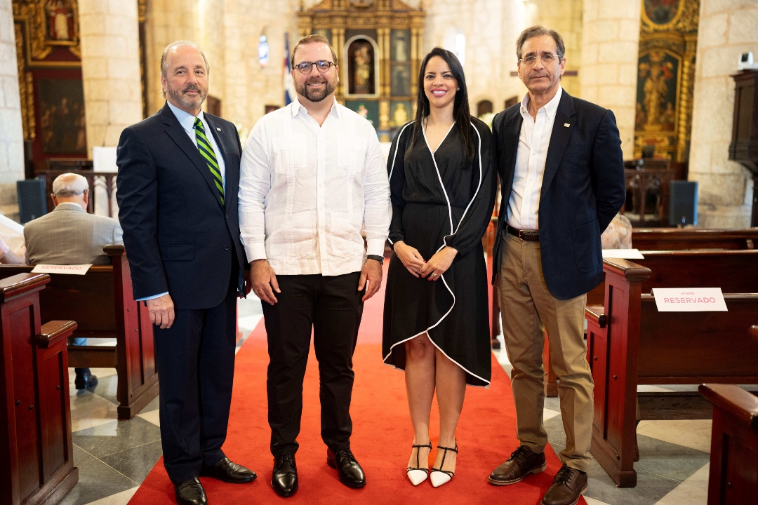 Amadita conmemora su 66 aniversario con solemne misa de acción de gracias
