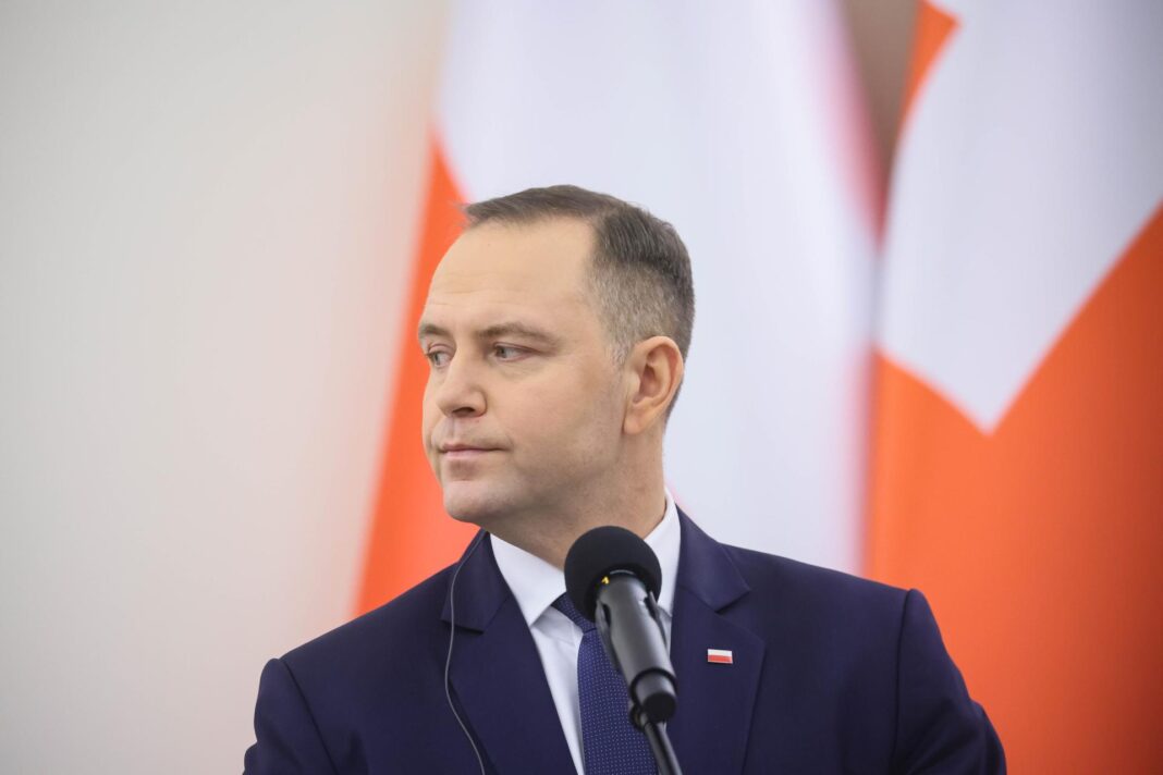 Nawrocki cumple 100 días como presidente de una Polonia dividida