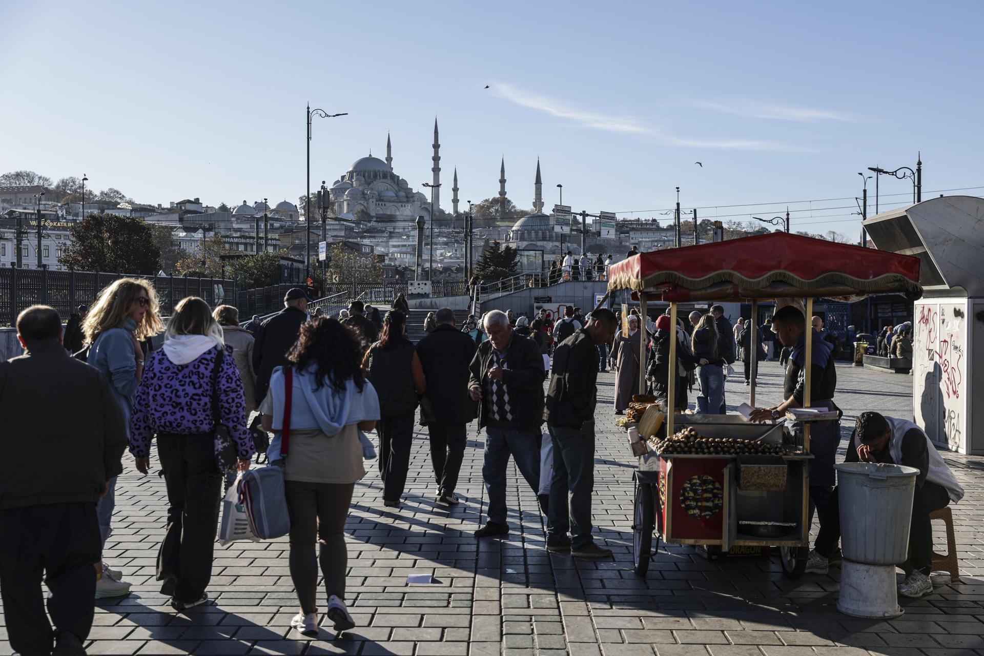 León XIV llevará un mensaje de paz a Turquía y Líbano en su primer viaje internacional