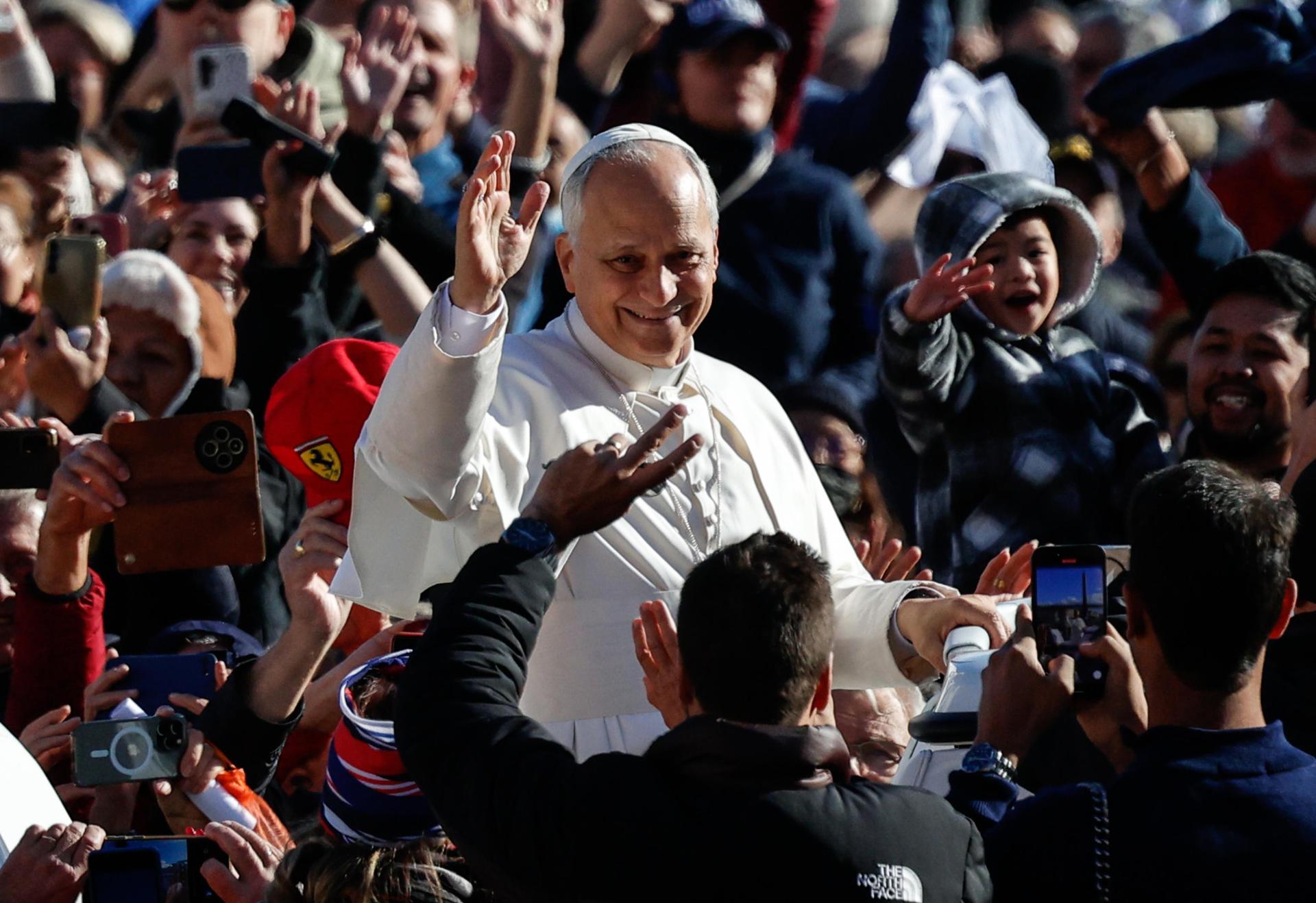 El papa afirma que si no cuida la naturaleza el ser humano se convierte en su devastador