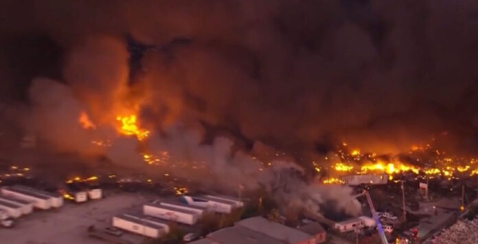 Al menos tres muertos y once heridos en el accidente del avión de UPS en Kentucky