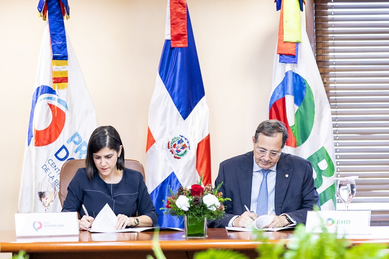 Banco BHD y ProDominicana firman acuerdo para impulsar pymes lideradas por mujeres | 2 | Banco BHD y ProDominicana firman acuerdo para impulsar pymes lideradas por mujeres - Noticias de hoy en República Dominicana | De Último Minuto