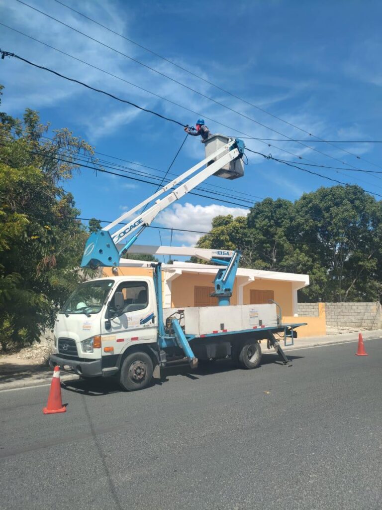 Edesur factura RD$46 millones por conexiones ilegales - Noticias de hoy en República Dominicana | De Último Minuto