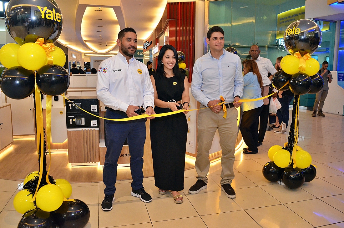 Yale inaugura su primera tienda en el Caribe, en Ágora Mall