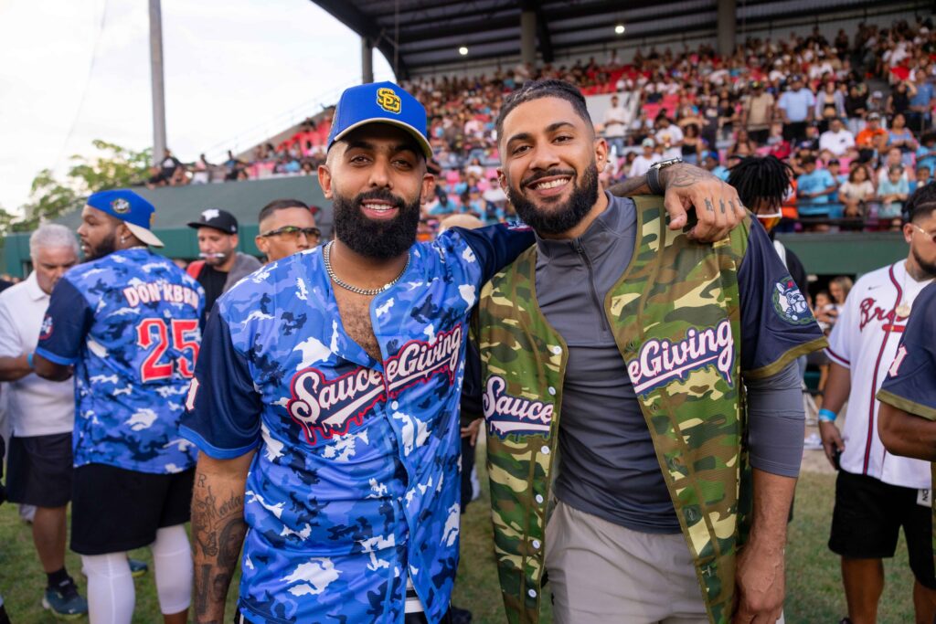 Eladio Carrión celebra con éxito la quinta edición de SAUCEGIVING | 3 | Eladio Carrión celebra con éxito la quinta edición de SAUCEGIVING - Noticias de hoy en República Dominicana | De Último Minuto