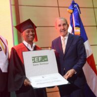 García Fermín exhorta a nuevos profesionales a liderar con ética e innovación - Noticias de hoy en República Dominicana | De Último Minuto